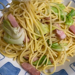 キャベツパスタ　にんにく醤油味